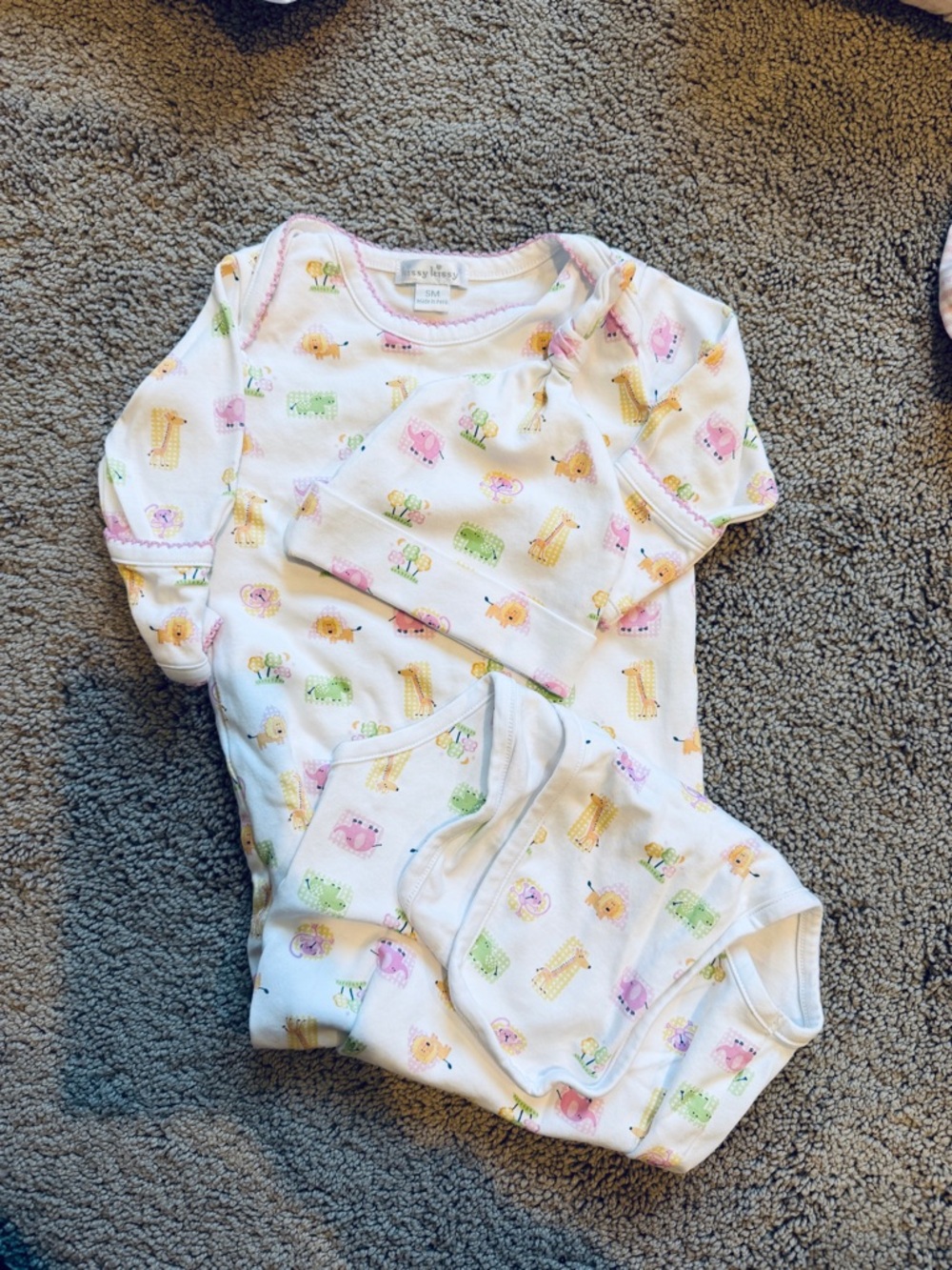 Kissy Kissy Gown & Hat Set - White with Pastel Animals